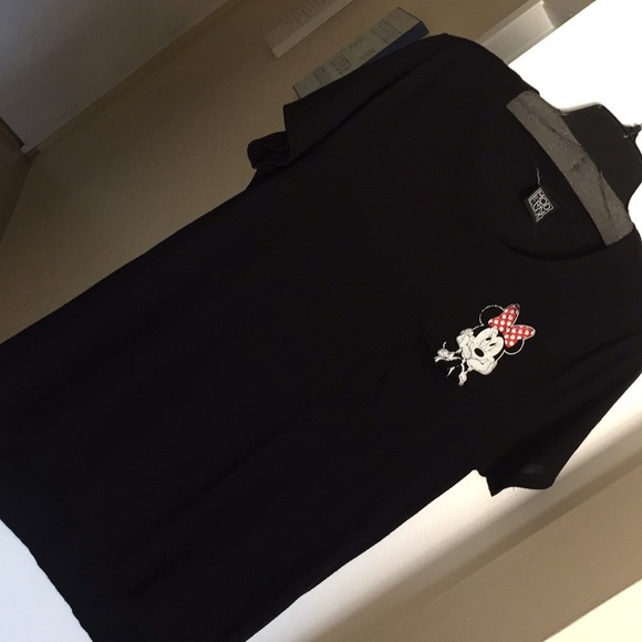 Tops - Minnie Mouse pocket tee